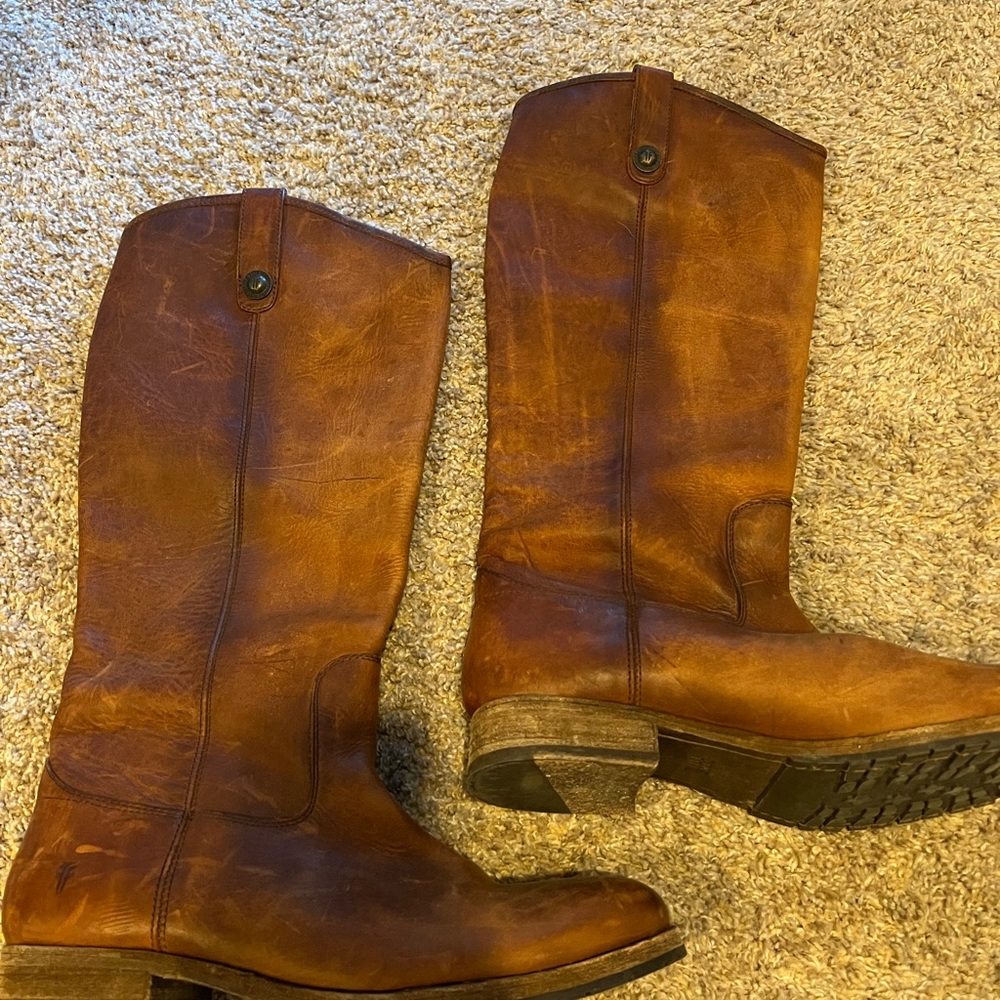 EUC Frye Manchester Boot in Cognac Sz11